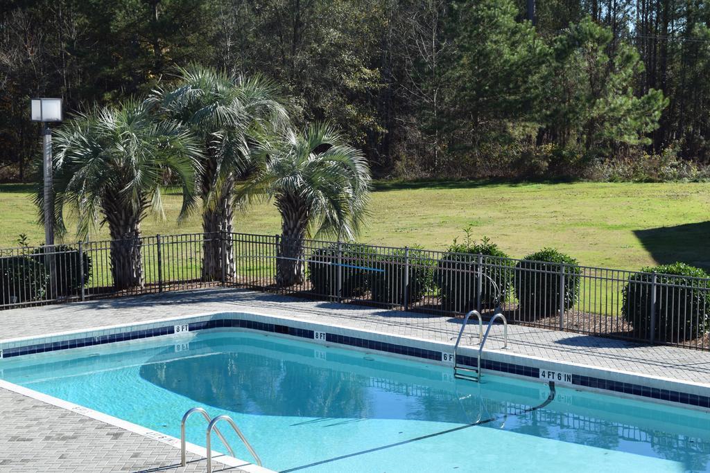 Landmark Inn Hartsville Exterior foto
